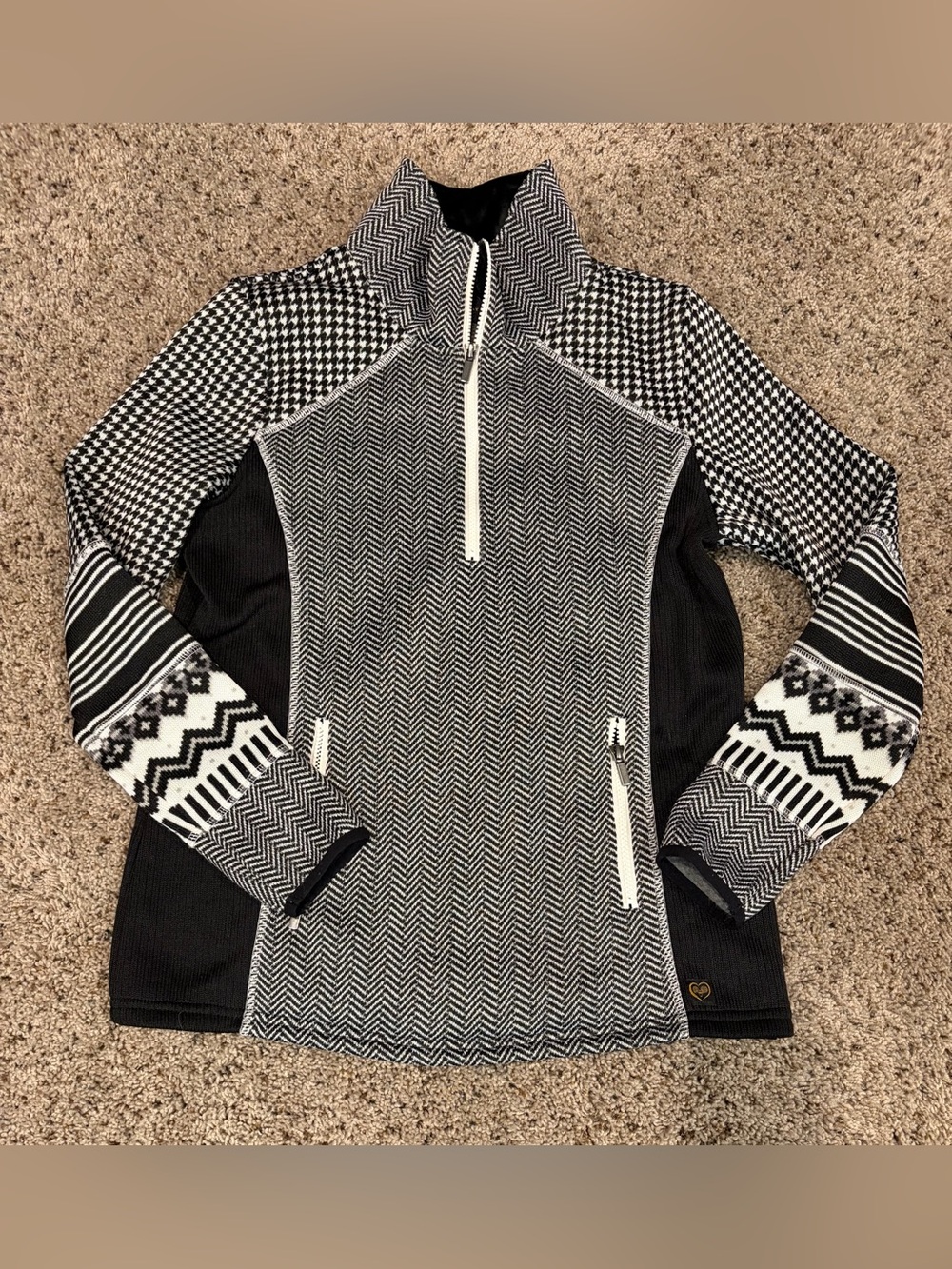 Wooly Bully Wear Sweater, Womens Medium Black & White Patterned Half-Zip Sweater